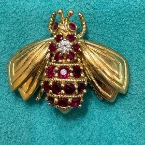 Tiffany Vintage Gold and Red ruby & diamond Bee Brooch